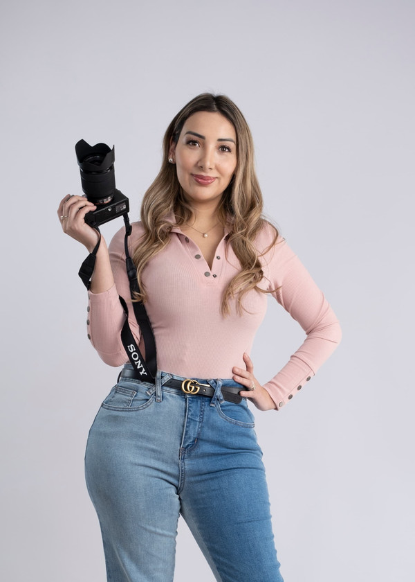 Charlot González