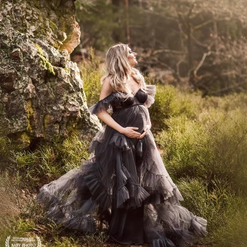 Pregnancy gives the expectant mother a special, wonderful bright aura. I love scenery of nature and I think it creates perfect frame for a maternity shooting.