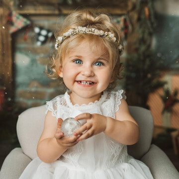 Little Christ child.