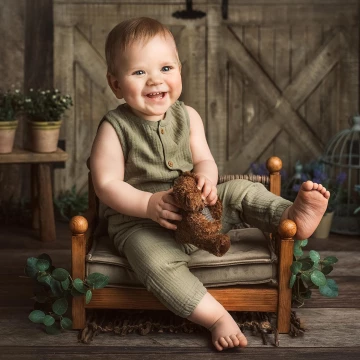 A smile is the prettiest thing you can wear