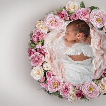 Newborn, maternity and baby photographer Swenja Aygüc  (bluelightpics). Photo of 26 April