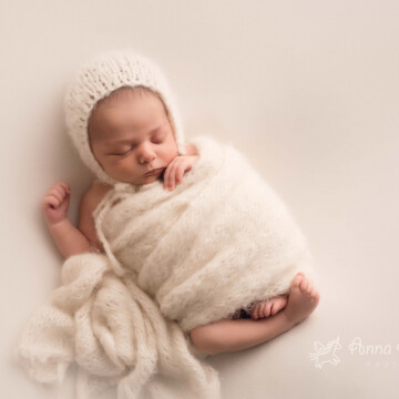 Newborn, maternity and baby photographer Anna Alexander (aaphoto). Photo of 10 June