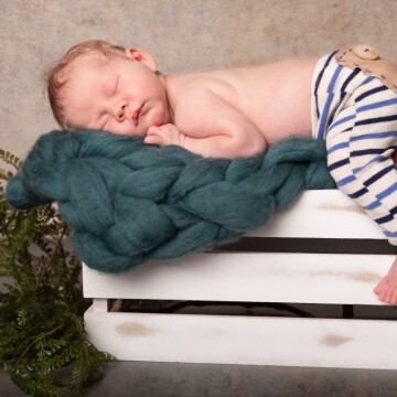 Newborn, maternity and baby photographer Sandra Prokesch (office). Photo of 04 March