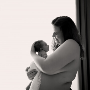 Newborn, maternity and baby photographer Lisie PARC (lisieberlin). Photo of 01 August