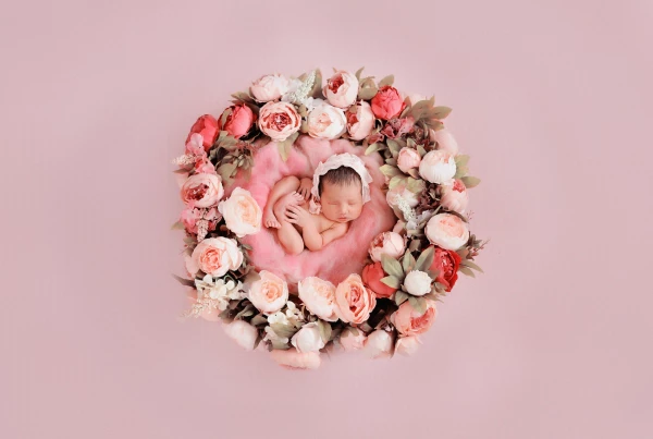 This is baby Eva. She won this photosession in my giveaway, and she was my ideal model). She slept so sweet, and I could shoot many beautiful pictures in flowers. These flowers were made by decorators special for this photosession.