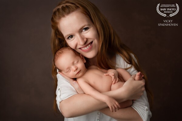 My favorite mom and baby pose. :) It's so pure and tender. I'm grateful to have captured a little smile of the baby. A picture to cherish forever.