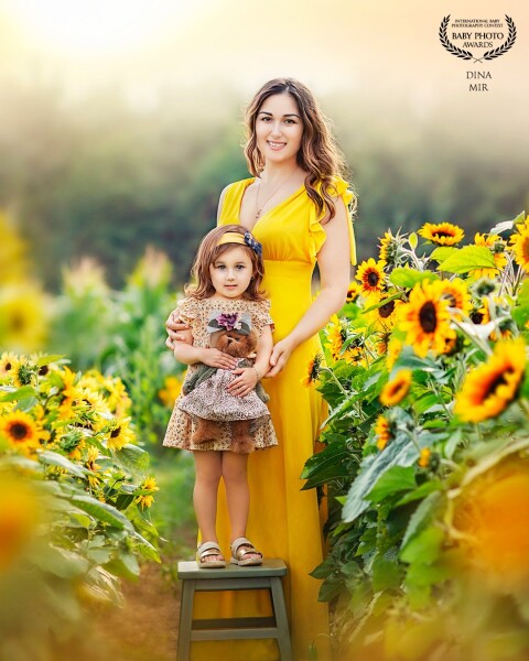 Mother with daughter. This is our 5th photo session together. I am very happy for clients who appreciate the photos and photo session.  This is a memory  and it will delight more than one generation.