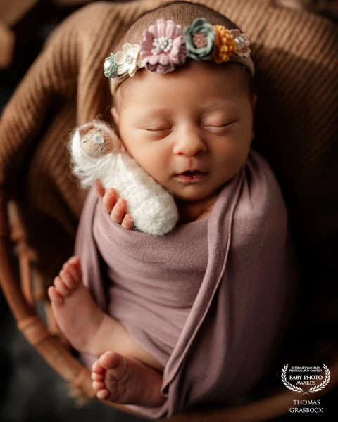 Look at how sweet little Malea sleeps with her first doll. It was a pleasure to photograph the littl...