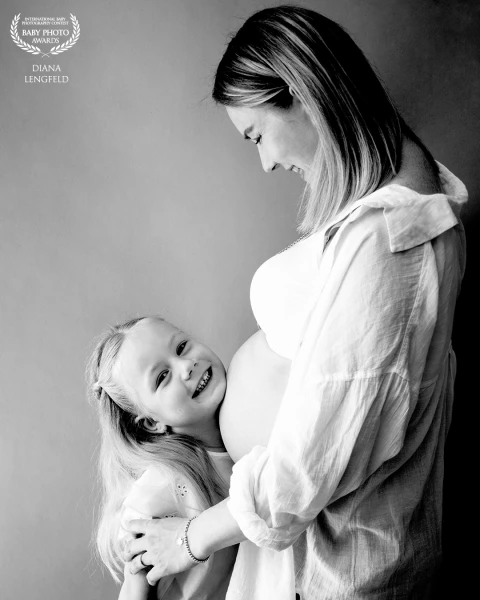 Sister love starts much earlier than expected! You can see the joy written on her face!