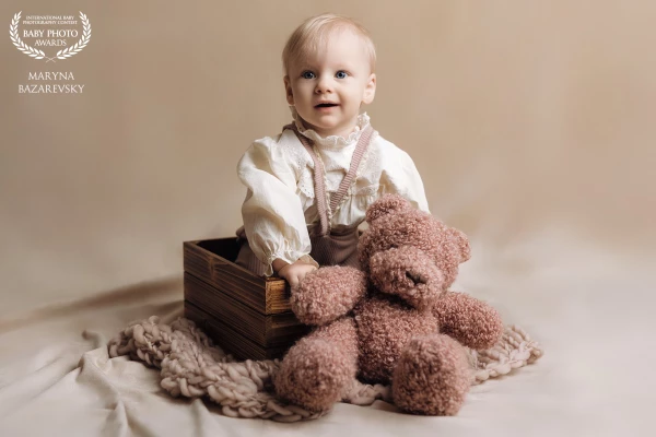 Sweet little girl, so smiley and full of emotion—just adorable!