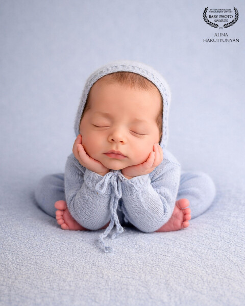 Tiny hands, so loved, so perfect; full of big dreams— welcome to the world little man!