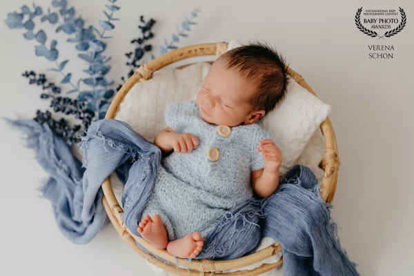 Sometimes, the most beautiful moments are the quietest ones.
While his big brother was playing all a...