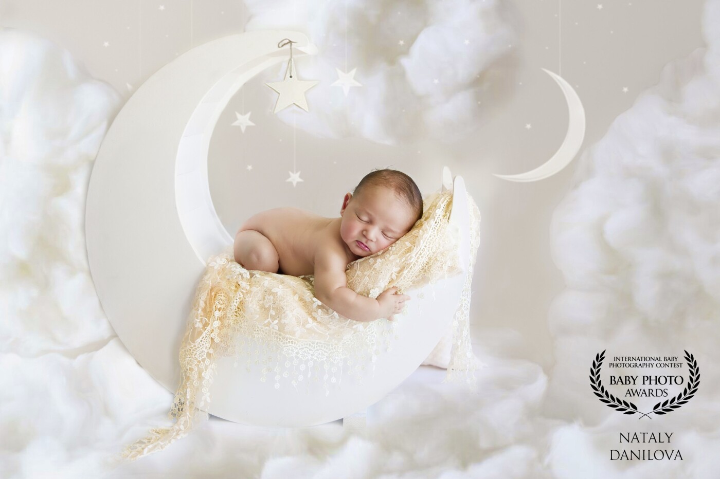 How handsome is this little guy?! Oh my goodness! Baby Mateo is just 8 days old in these photos, and he was just the most smiley and fun little guy throughout his whole session.  He was so easy to pose, even on the moon!