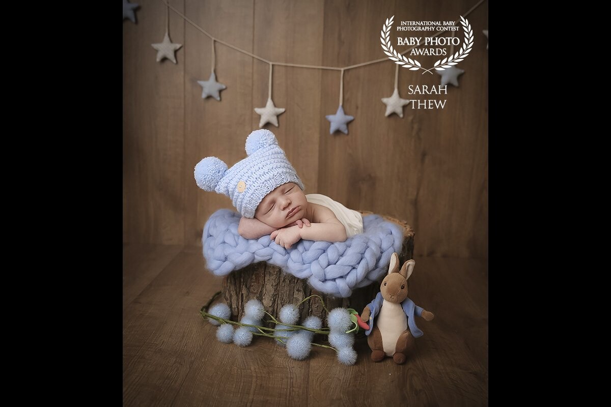 How cute is this little chap! He was a dream to work with and Mummy loved the idea of adding Peter Rabbit into the shoot, who belonged to my daughter! Love working with the blue theme. www.sarahthew.co.uk