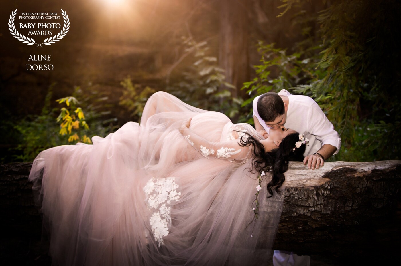 The perfect magic moment. Mom wanted an enchanted dreamy maternity session and the results show that dreams do come true. A true princess and her prince charming anxiously waiting to hold their precious gift. 
