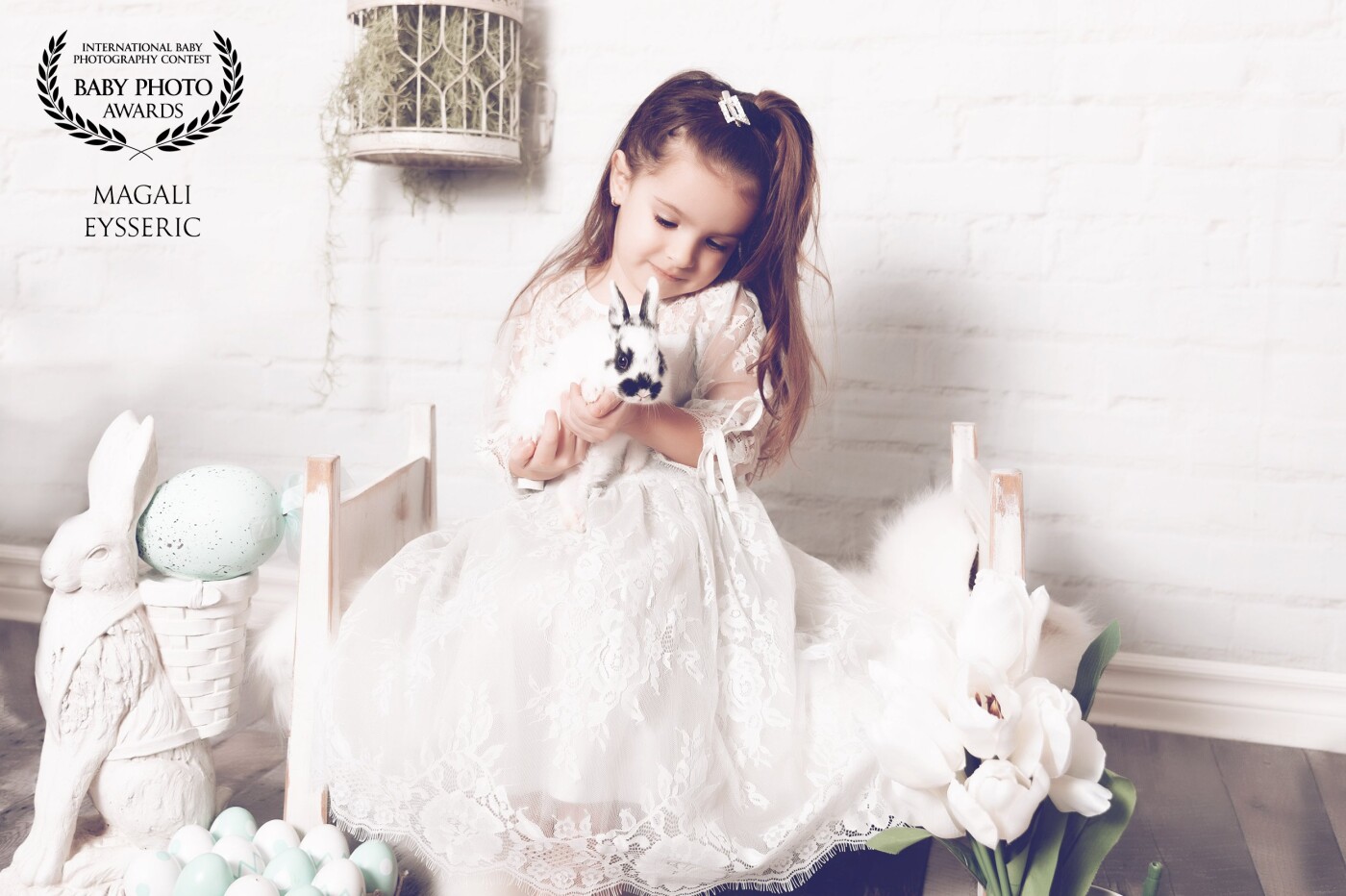 The mini easter sessions are very funny with the little rabbit children adores them. The little princesses are always beautiful!!