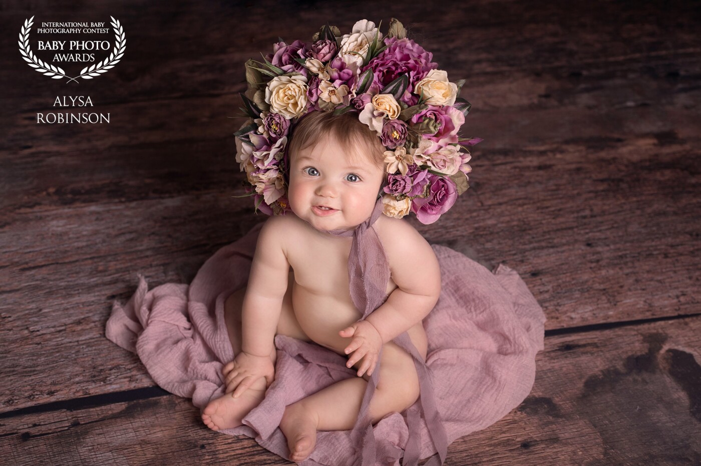 Baby grace, I love taking photos of 6-8-month-olds. Their adorable rolls and big smiles just make the session so lovable and fun. 