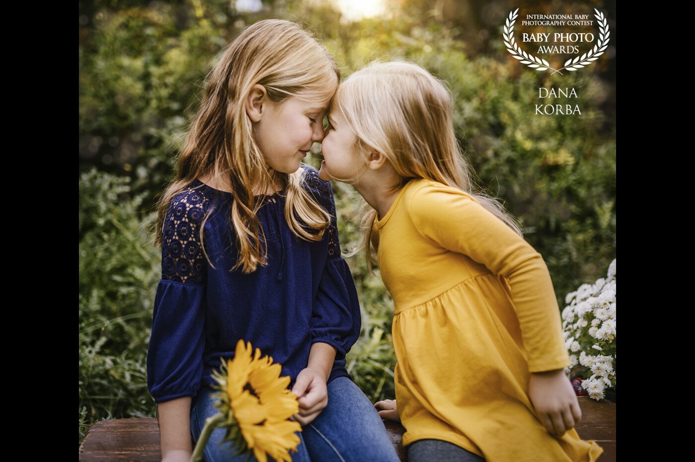 Beautiful late summer evenings are coming to an end, but these sweet sisters continue to find the magical moments everywhere they go. 