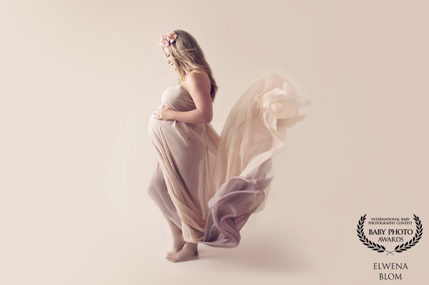 I just love the fluidity and grace of these flowing fabric shots, embracing all the curves. Thank you to the gorgeous mama whose twin boys were born just as I heard these beautiful photos was selected for Collection 40! (Talk about perfect timing). She was amazing and keen to try all my suggestions and try out my custom wrapping skills.