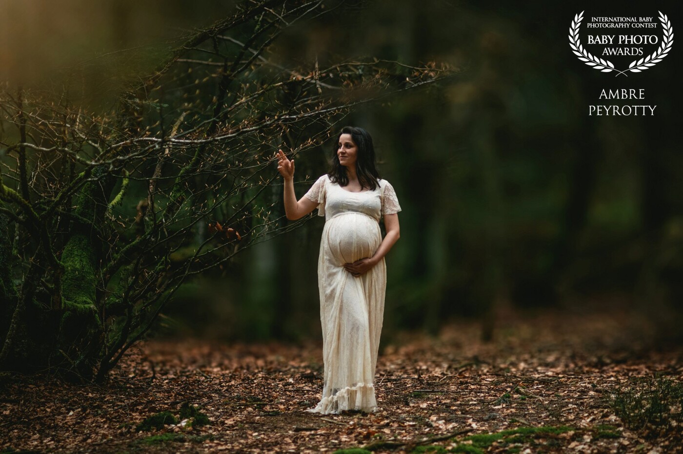 Beautiful Typhanie wanted something very special captured for her maternity pictures, and we managed to do just that while walking through an amazing forest in Central France.
