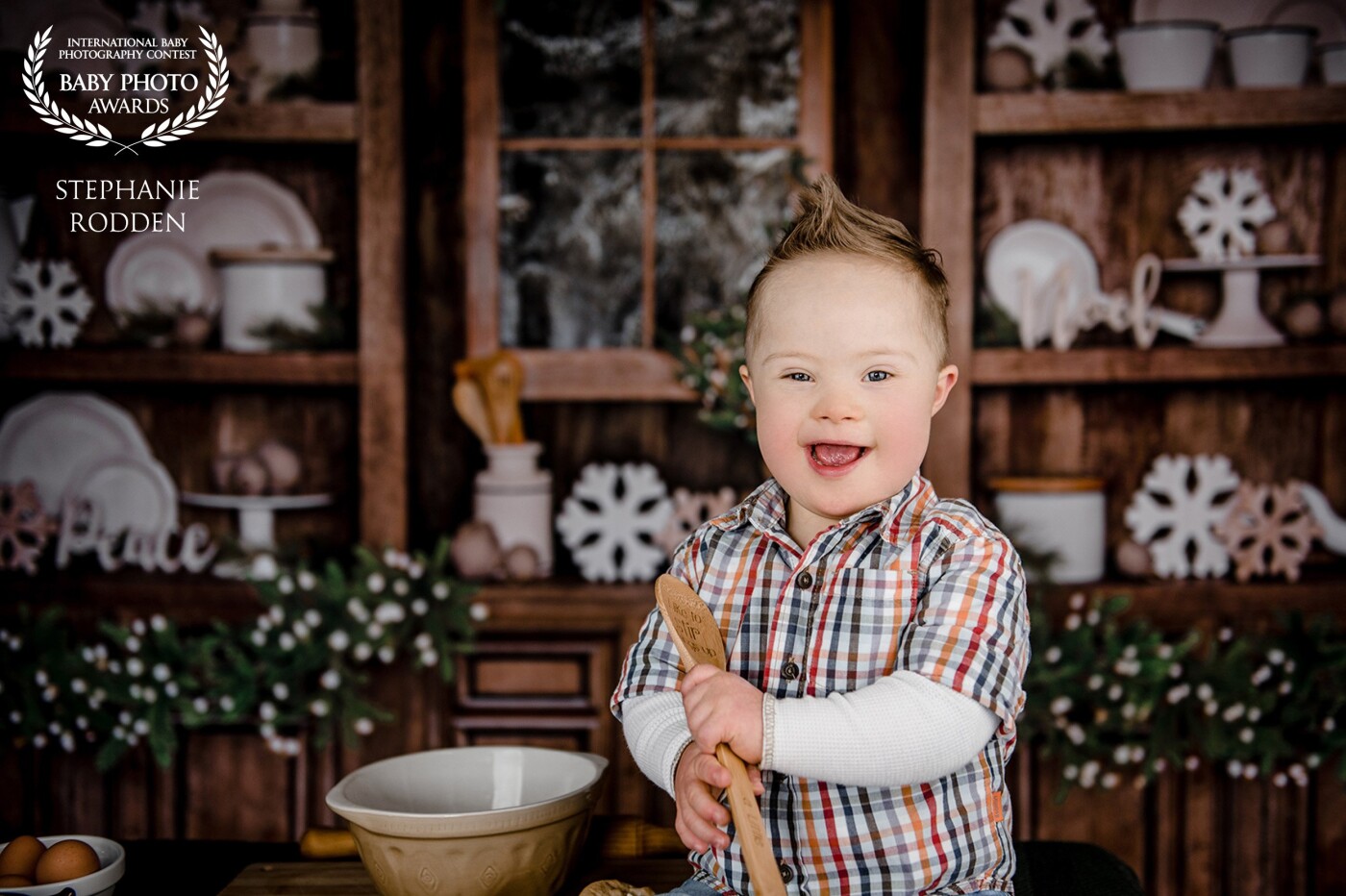 Beautiful and cheeky little Lincoln is 2yr and 8months old. He had a lovely session with his grandfather on our Christmas Kitchen mini sessions. <br />
Lincoln rocks his extra chromosome and is an ambassador for CelebrateT21 Australia. Yay Lincoln! 