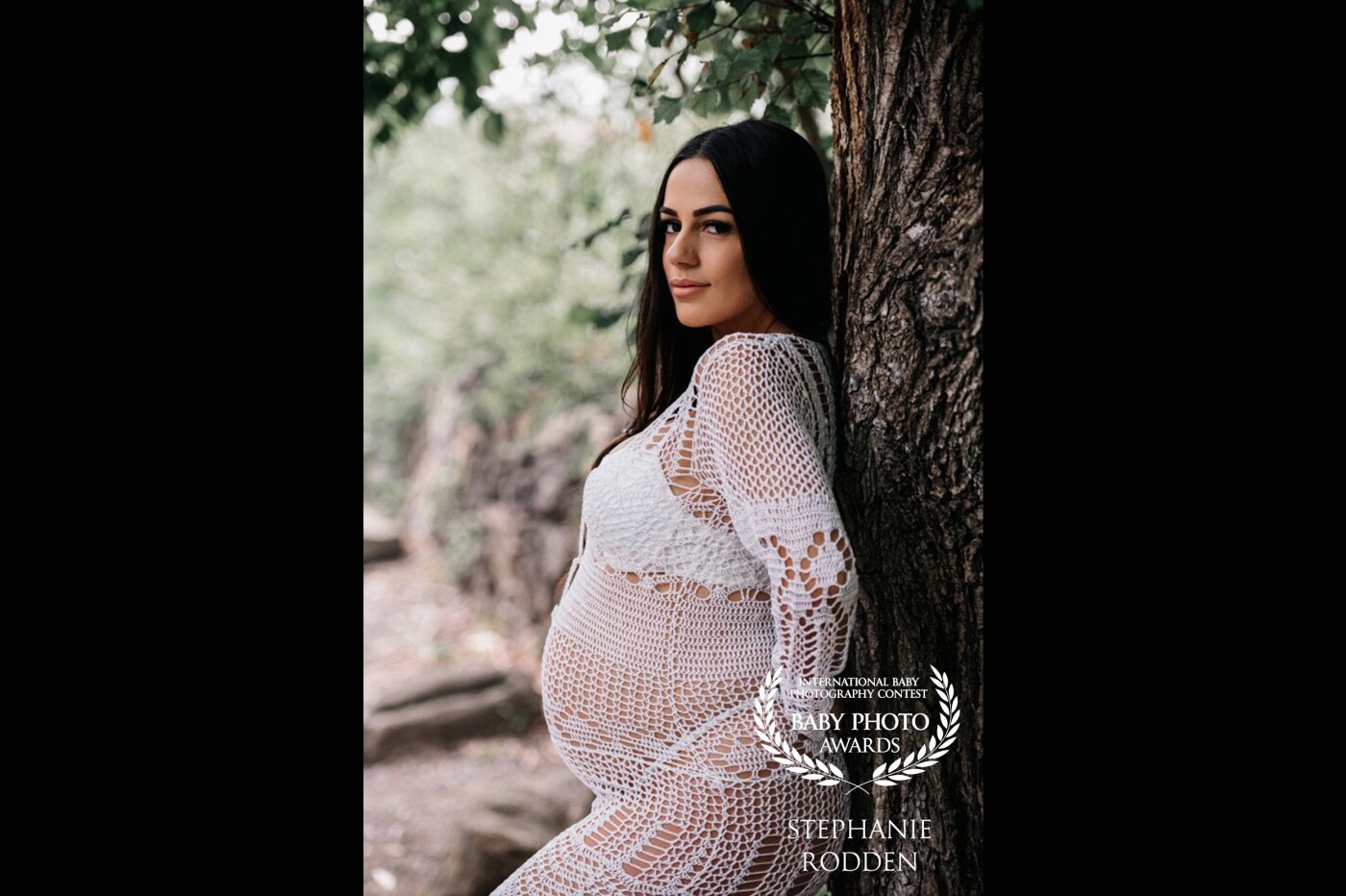 Meet Adrienne, isn't she stunning. This was one of my favourite outdoor Maternity sessions, we had a number of outfit changes, the weather was perfect and she was an absolute dream to photograph! 