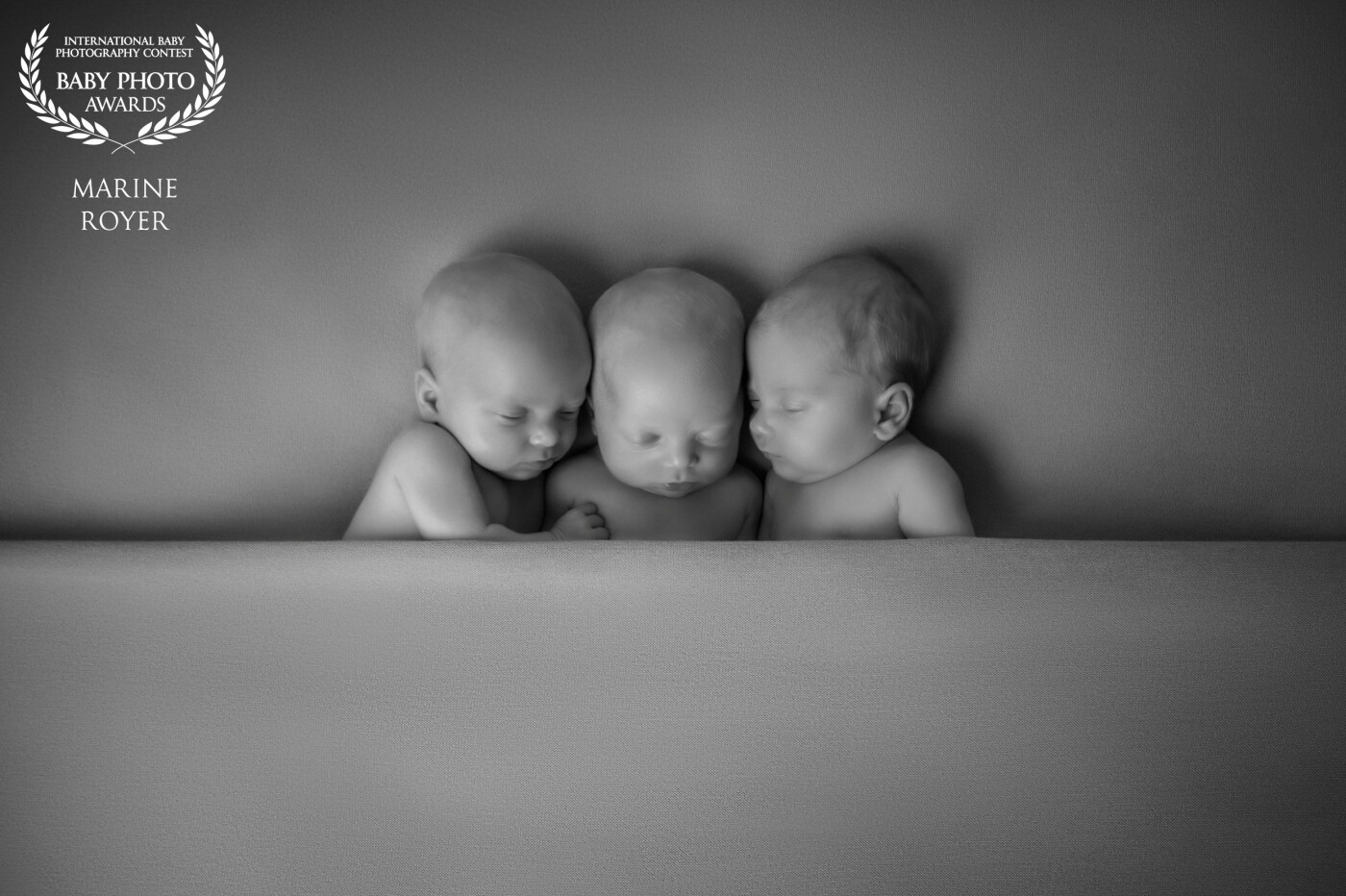 En 5 ans d'exercice, c'est la première fois que je photographie de vraies triplés...Une séance et expérience unique!  La vie est un miracle.