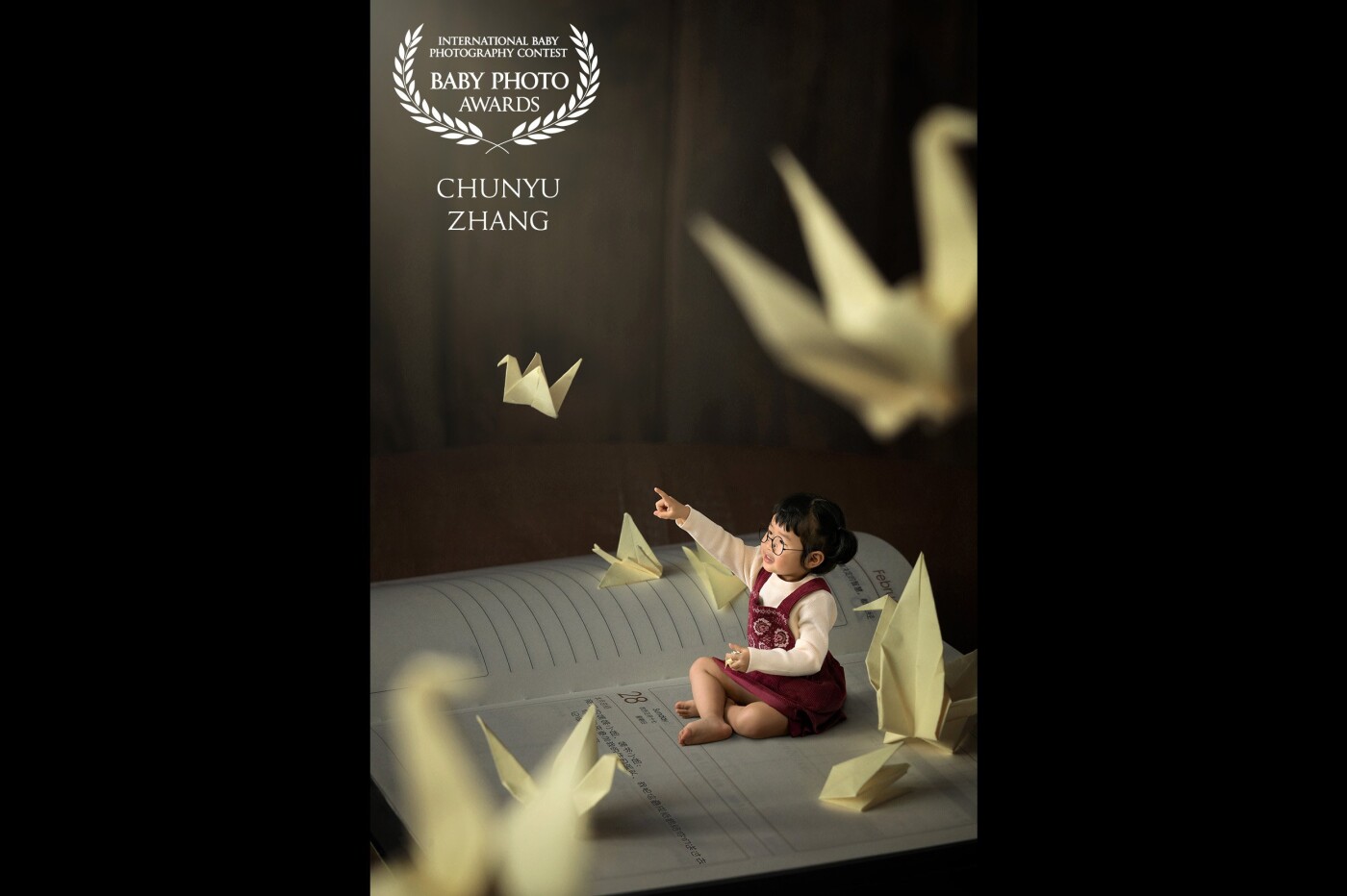 Tomorrow is my birthday, grandma and grandpa. I'm writing you an invitation letter. You all have to come to my birthday party. Oh, I'll send it to you with paper crane. Do you receive it?