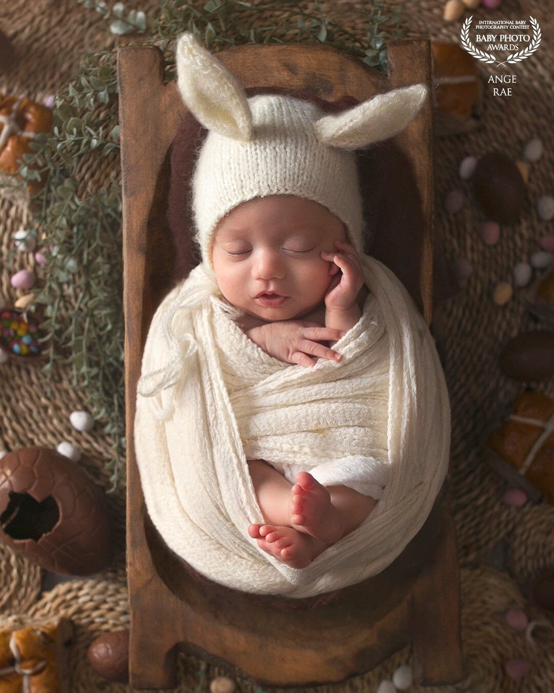 This little Easter Bunny arrived 10 weeks early! She was so, so sweet and slept through her entire session. Her Mummy & Daddy are so happy to finally have her at home with them.