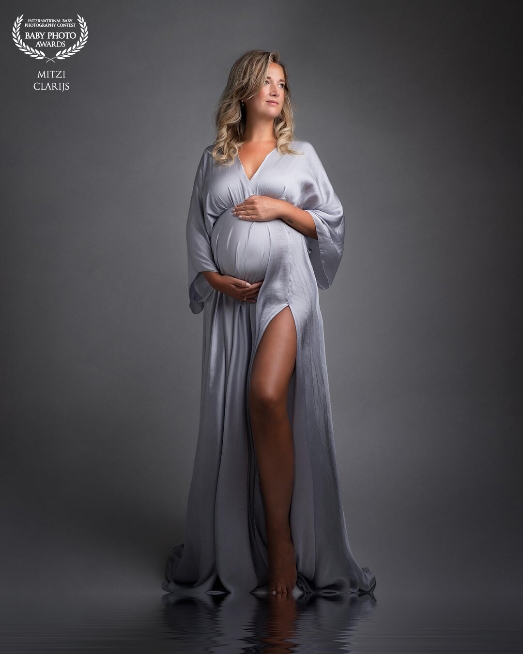 What a beautiful mom!<br />
I think it's really amazing that so many ladies want to have their pregnancy captured to remember this special time in their lives.