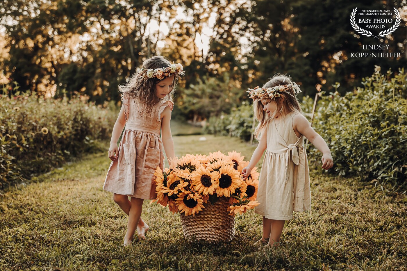 The end of the summer harvest means sometimes we must say goodbye to the prettiest of flowers. But that also means displaying them one final time and preserving their beauty in photographs.