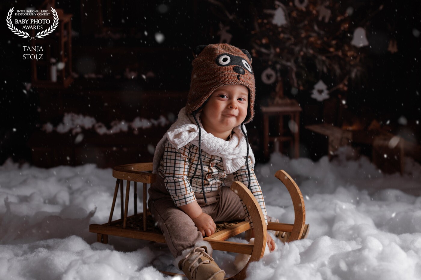 This years' christmas specials were truly magical... we created such lovely pictures with the kids playing in the "snow".  This cute little guy had so much fun on my mini sleigh and his pictures turned out really well. I'm pretty sure his grandparents will love the pictures they'll get as a gift.