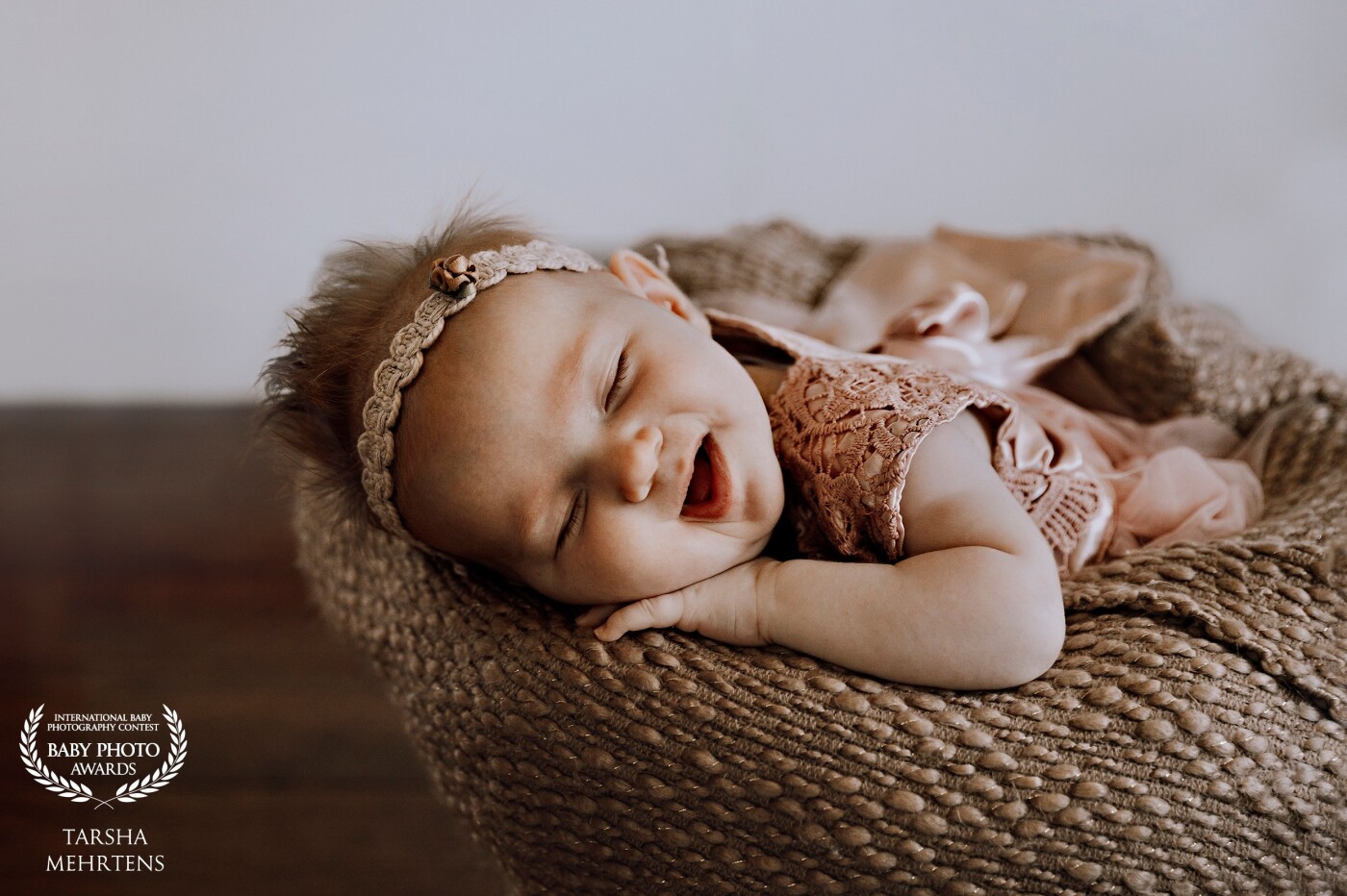 9 weeks new, I was so happy to capture a sleep smile from her and the fact she slept at all was amazing! Lifestyle session at home.