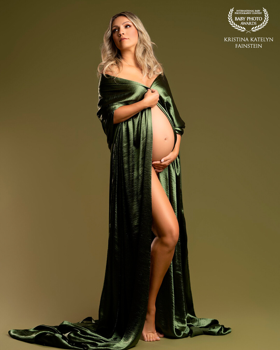 "Radiant in Emerald" this is how we redefined elegance with this gorgeous Momma session.