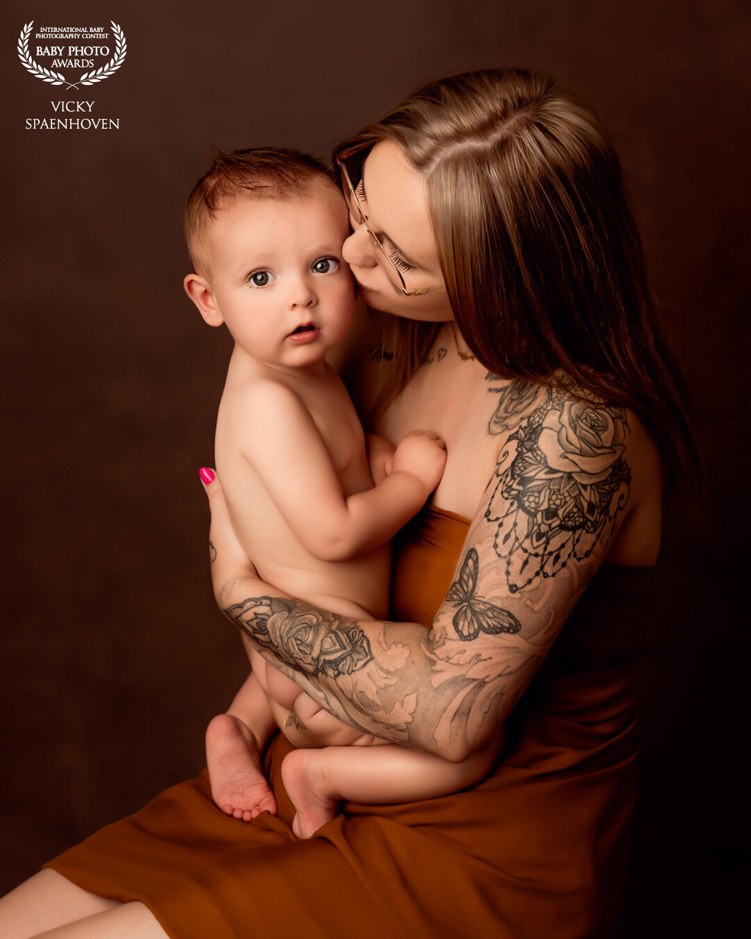 I absolutely love mommy & me sessions. They are so pure and full of love. The emotion, the light, this image has it all.