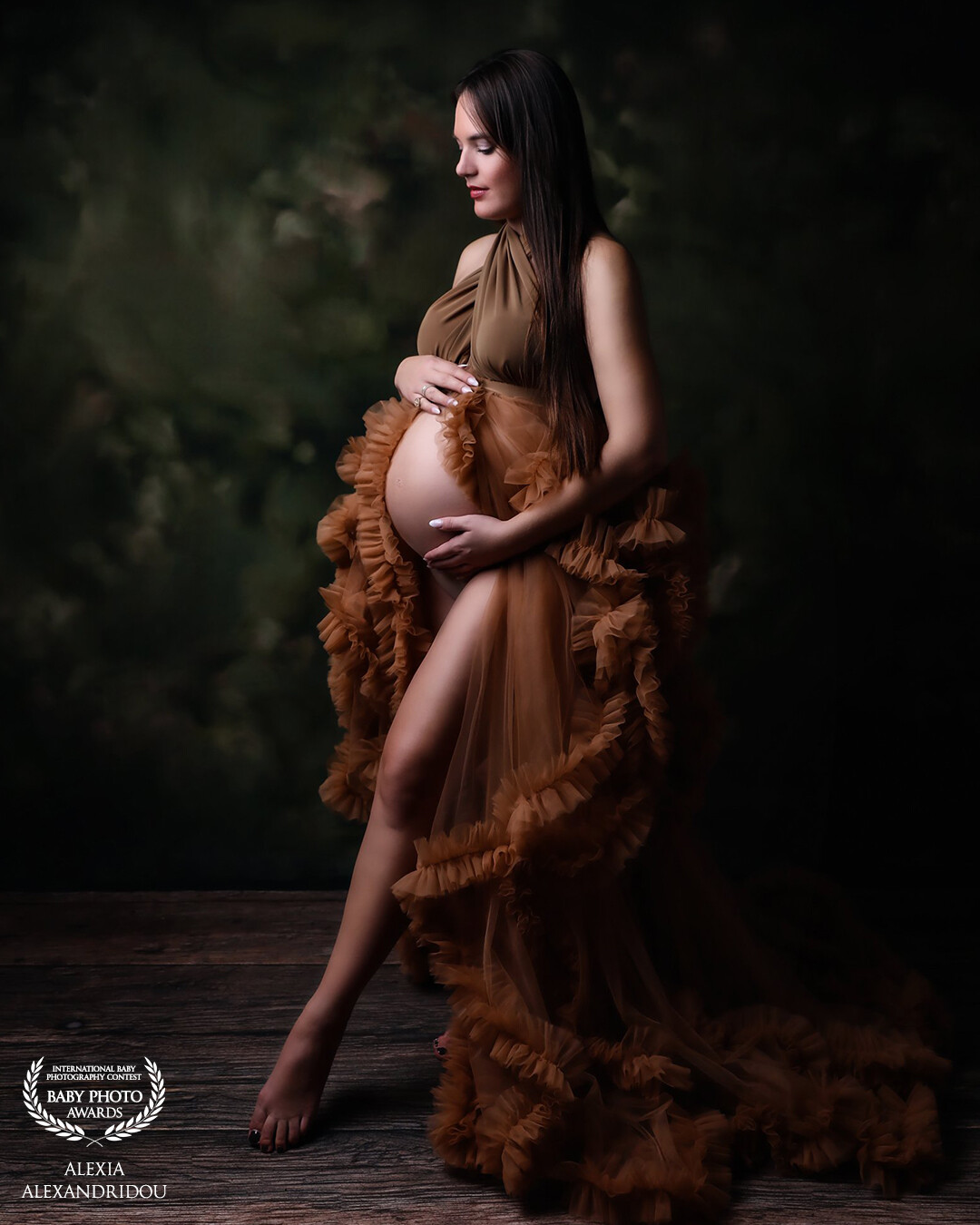Last-minute magic!  This maternity session turned into pure perfection. Sometimes, the best moments are the unplanned ones.