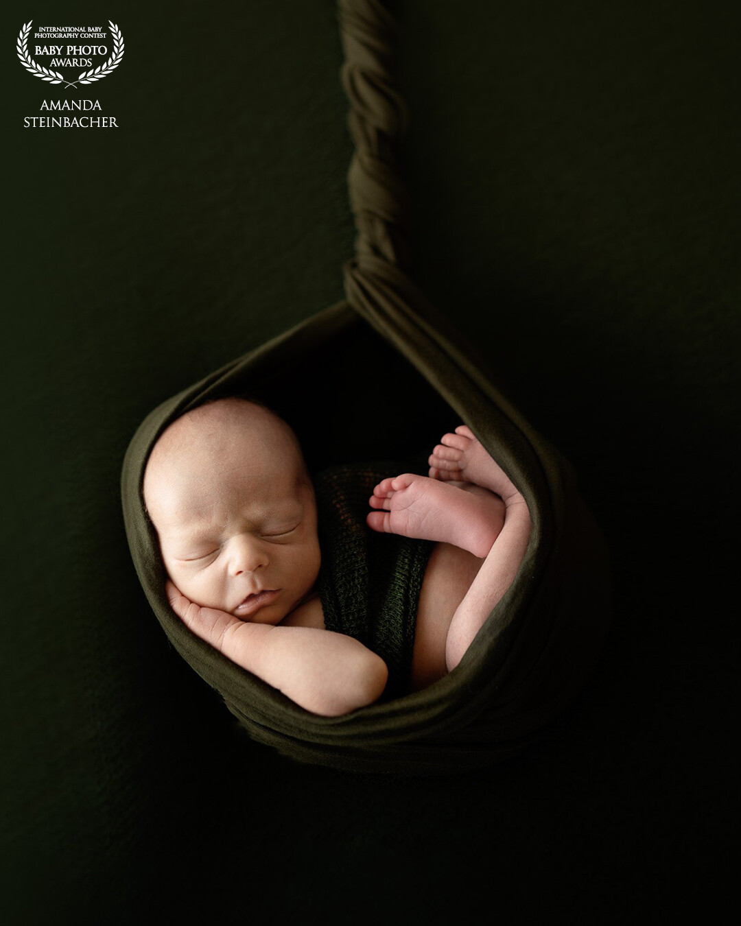 Simple yet timeless imagery is my specialty when it comes to photographing newborns.  This is one of my most requested poses for client galleries.