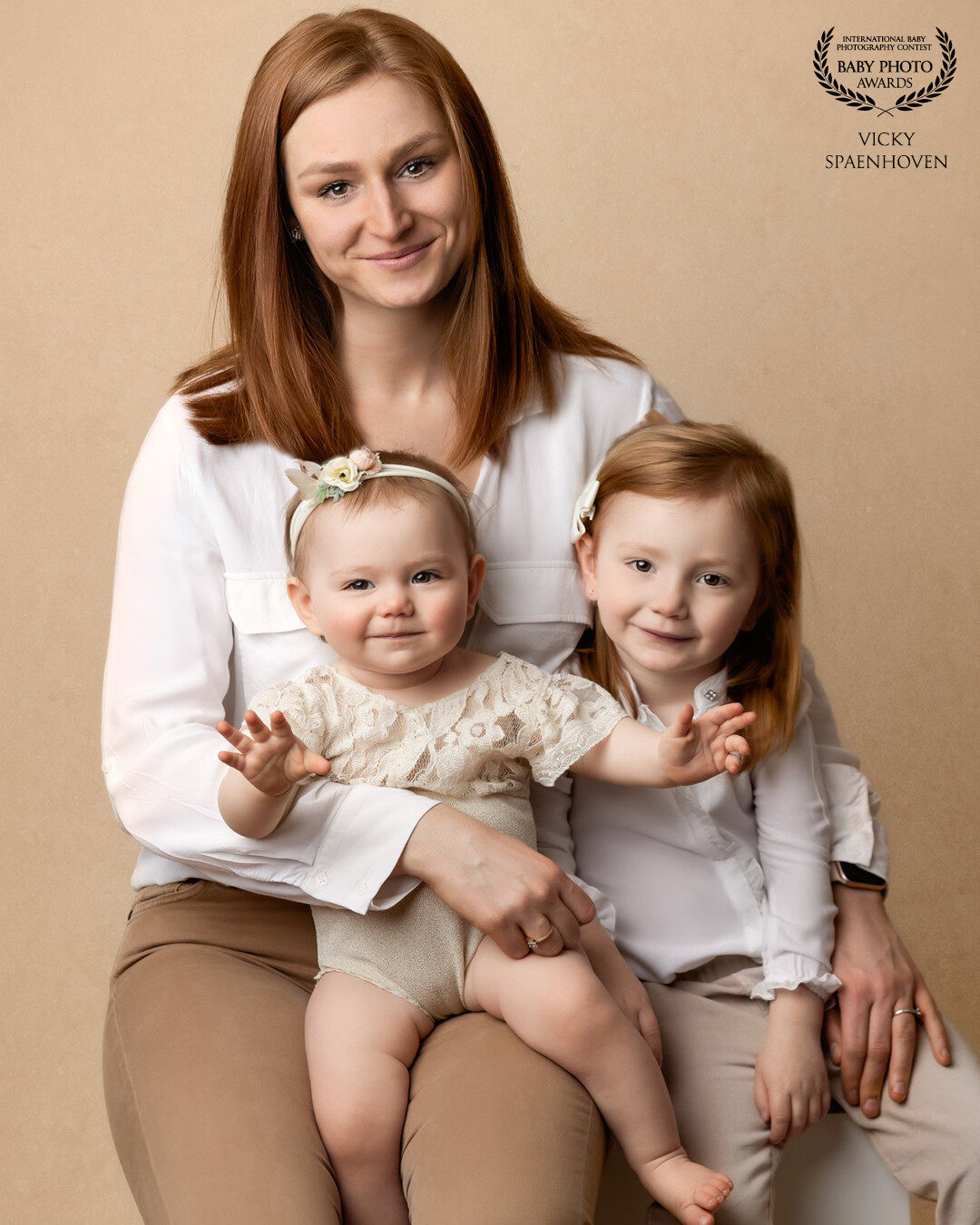 Beautiful mom Valerie with her two lovely girls. I love the soft and warm color tones in this picture and the beautiful smiles on their face.