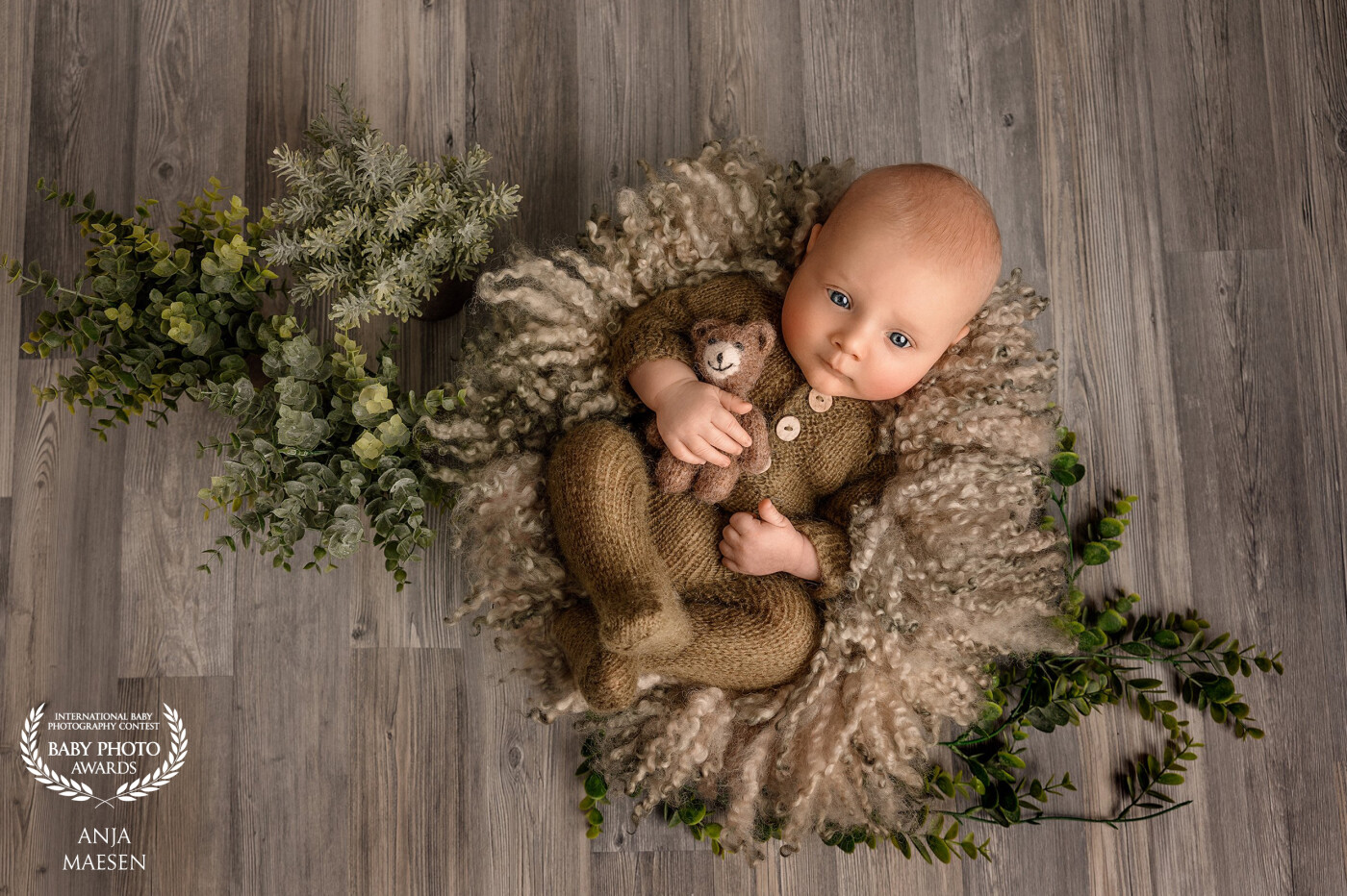 This little boy came back on 5 weeks for a second shoot, because he wasn't very into it the first time. He nailed it this time! <3