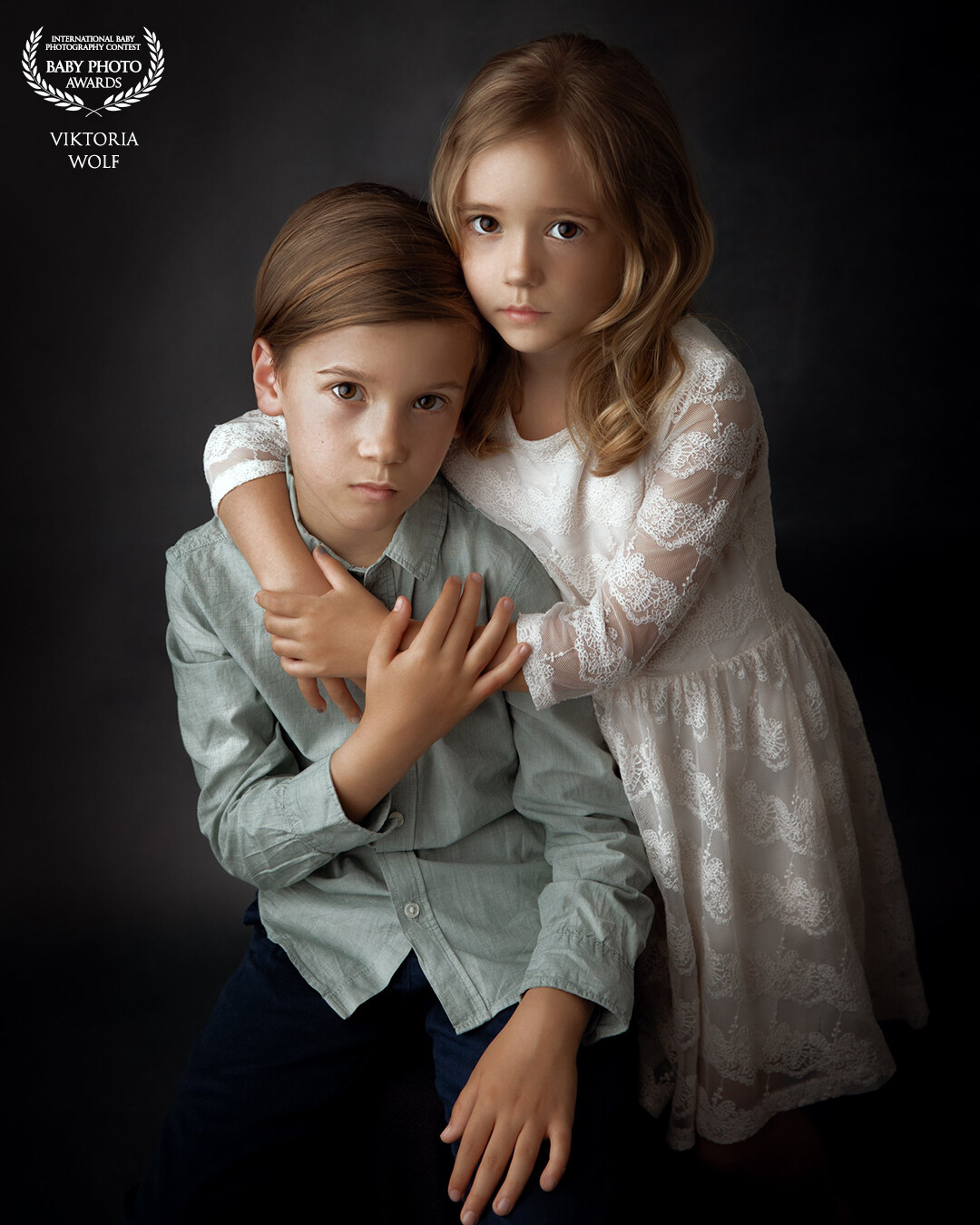 I am happy that my works are included in the new collection :-) These siblings were just great at the shoot.